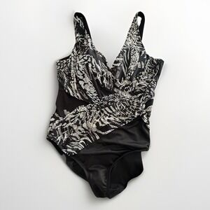 Miraclesuit Size 16 One‎ Piece Swimsuit Black White Abstract Tummy Control